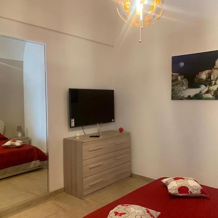 Terry S House Bed & Breakfast Polignano a Mare Bagian luar foto